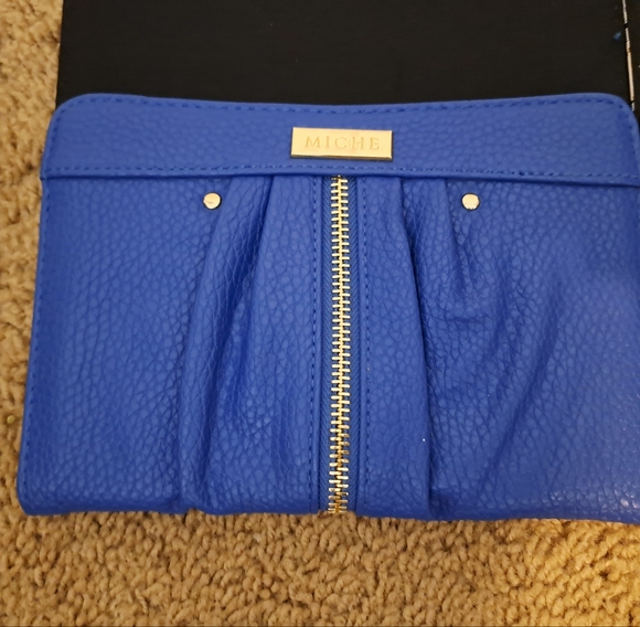 MICHE Cover/Shells - Picture 2 of 3